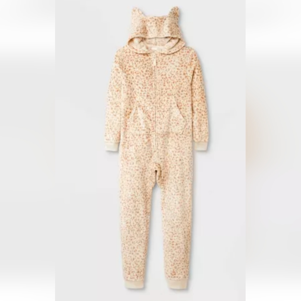 10 for $25!!!Cat & Jack cheetah pajamas nwt